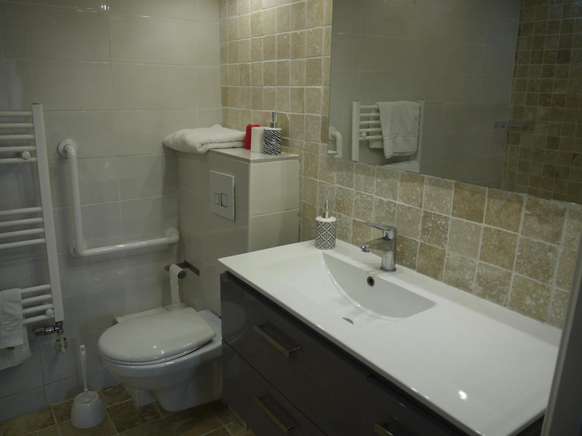 Hotel Karina 雅尔纳克 外观 照片